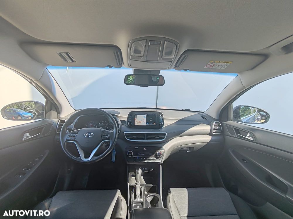 Hyundai Tucson 1.6 T-GDi 4WD 7DCT Luxury - 9