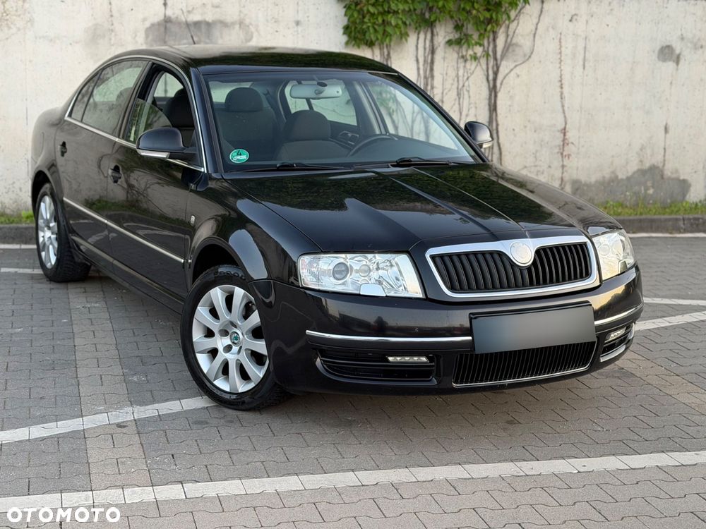 Skoda Superb 2.0 TDI DPF Platinum - 1