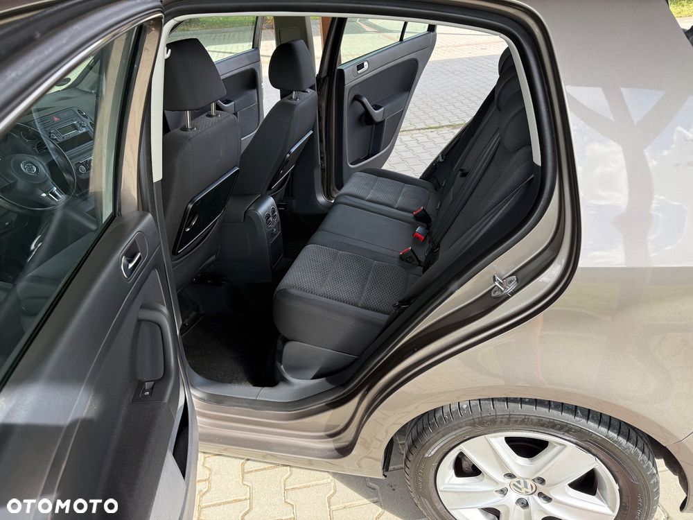 Volkswagen Golf Plus 1.6 TDI DPF Highline - 24