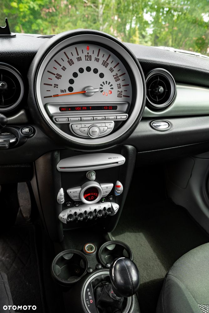 MINI Cooper 50 Camden - 29
