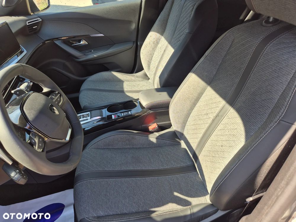 Peugeot 2008 Hybrid 136 e-DSC Allure - 14