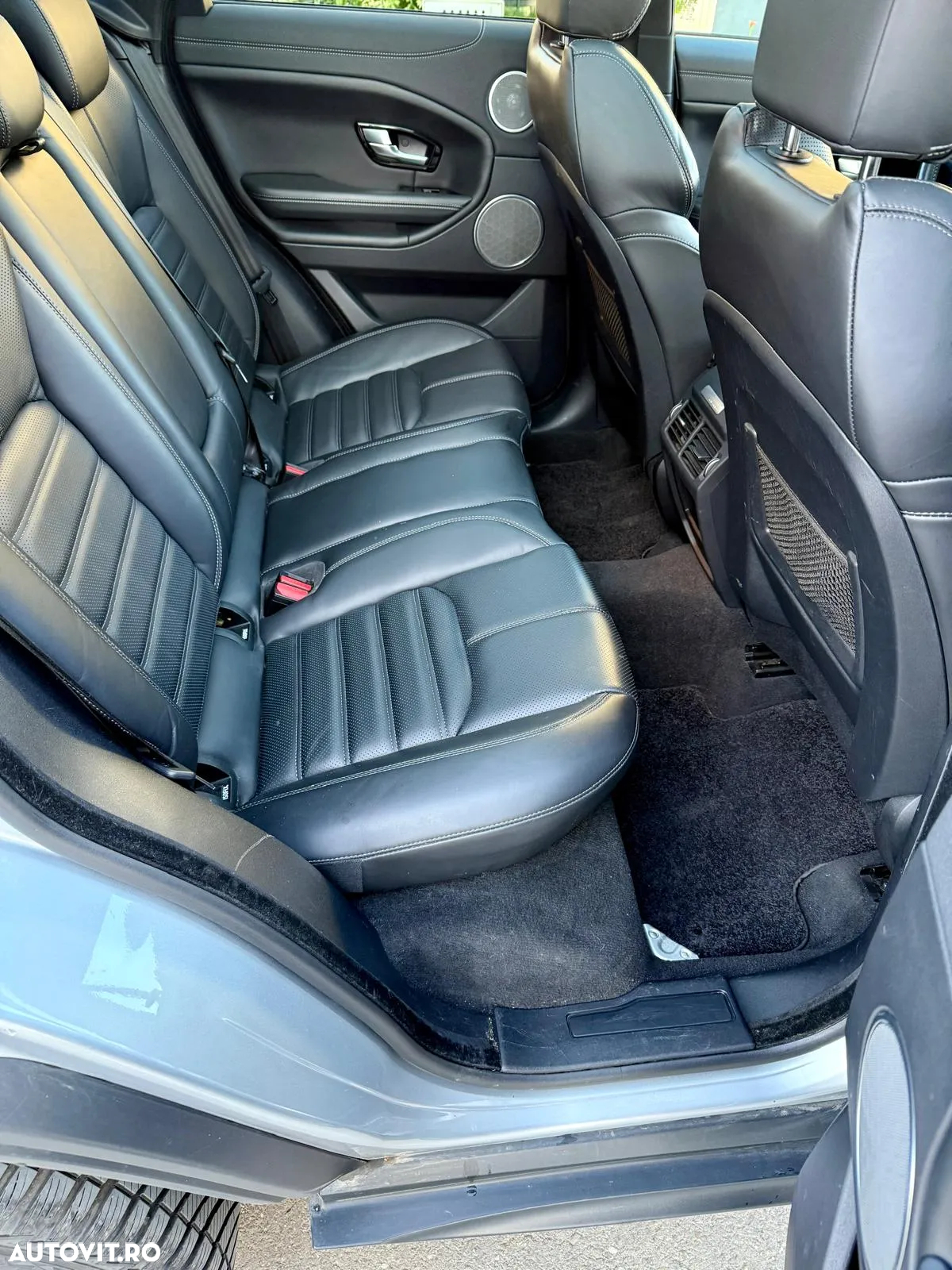 Land Rover Range Rover Evoque - 16