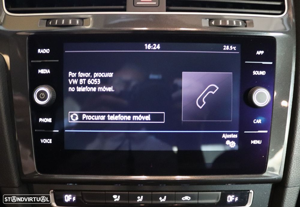 VW Golf 1.0 TSI Trendline Pack - 37