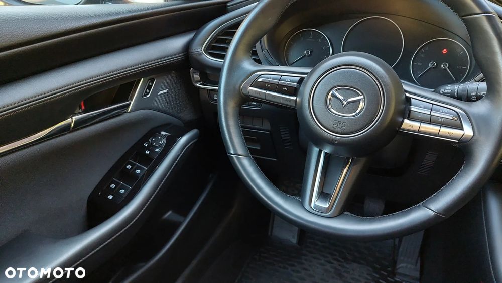 Mazda 3 e-SKYACTIV-G 150 M HYBRID EXCLUSIVE-LINE - 27