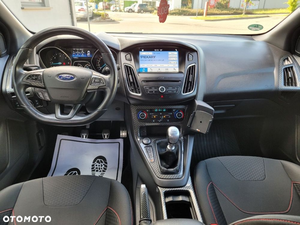 Ford Focus 2.0 TDCi ST-Line Black ASS - 18