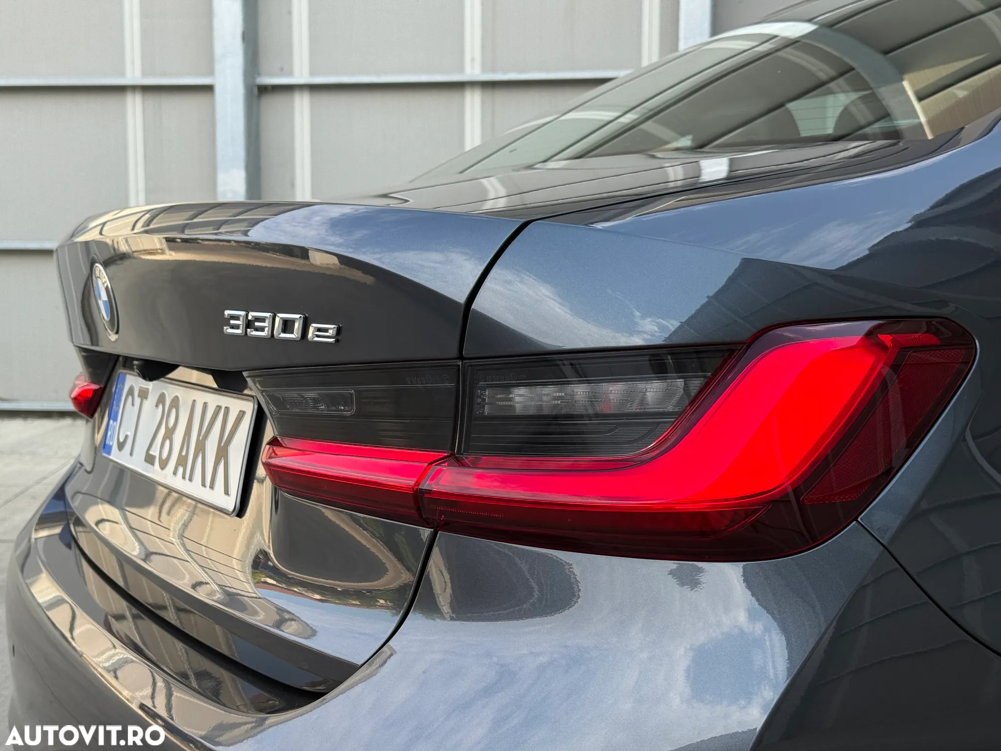 BMW Seria 3 330e AT PHEV - 12