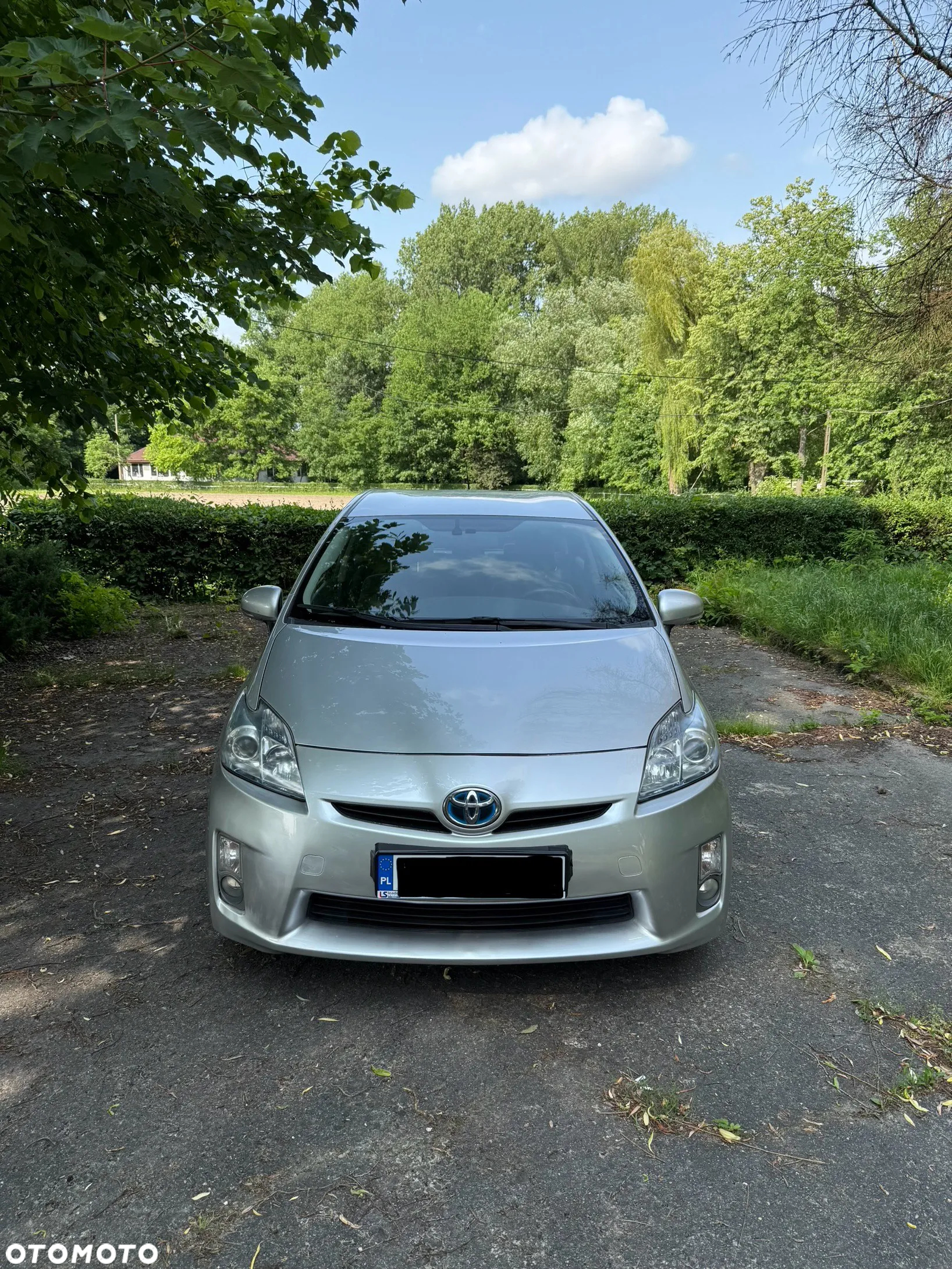 Toyota Prius (Hybrid) Executive - 2