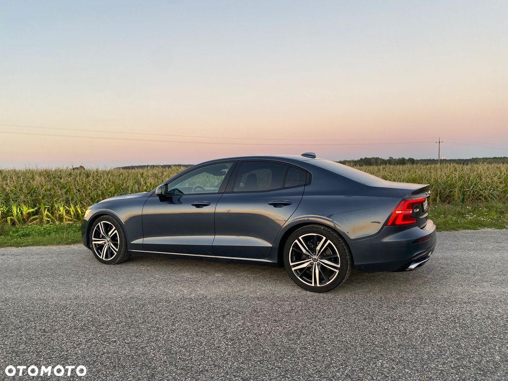 Volvo S60 T5 R-Design - 13