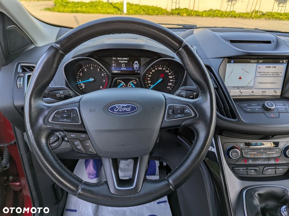 Ford Kuga 1.5 EcoBoost 2x4 Titanium - 29