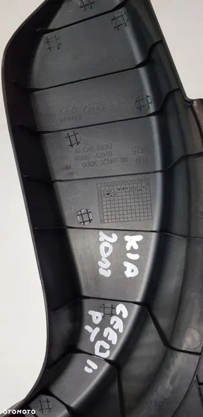 OSŁONA LISTWA NAKŁADKA PROGU TYŁ KIA CEED II HB - 4