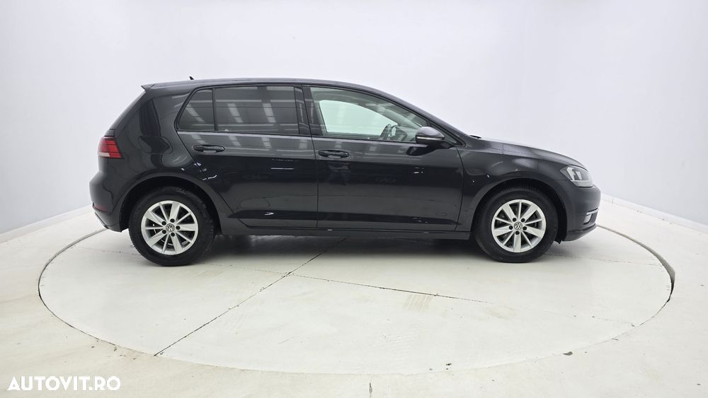 Volkswagen Golf 1.6 TDI Comfortline - 6