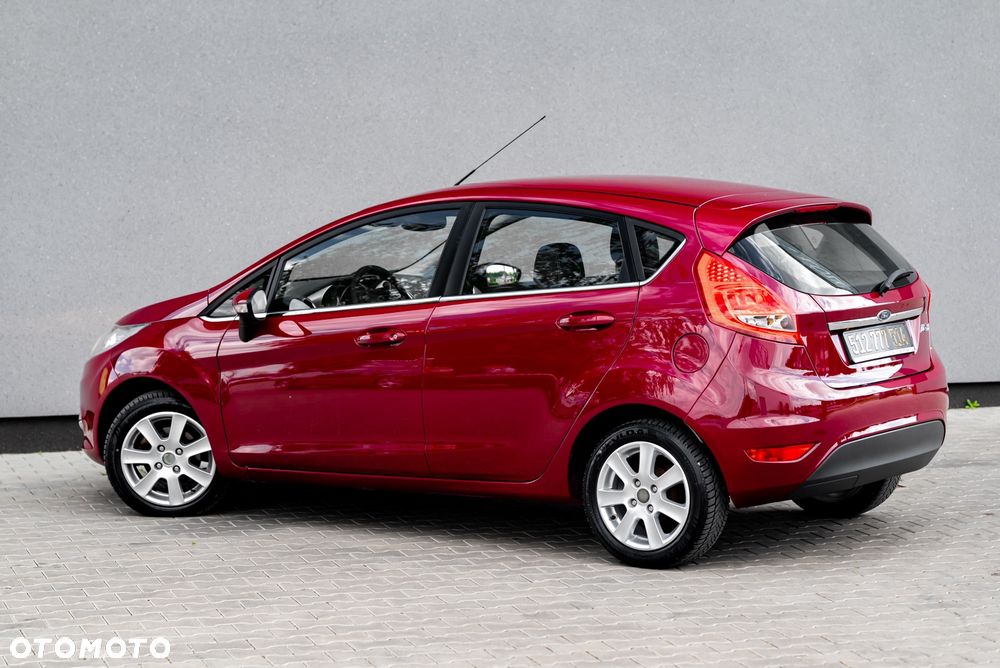 Ford Fiesta 1.6 Ti-VCT Titanium - 16