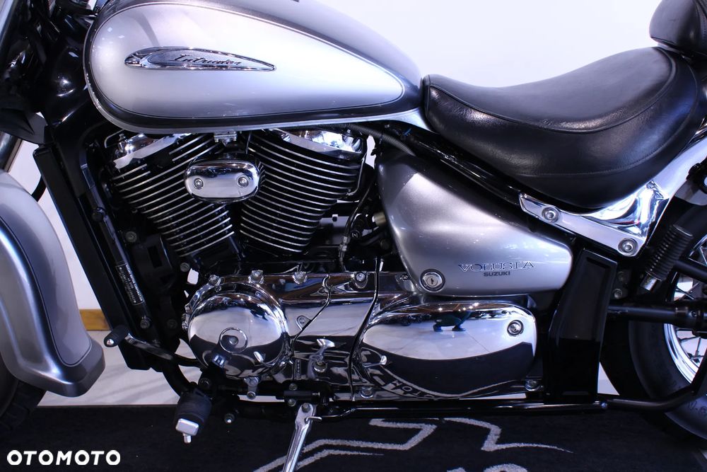 Suzuki Intruder - 23