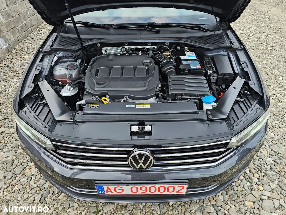 Volkswagen Passat - 16