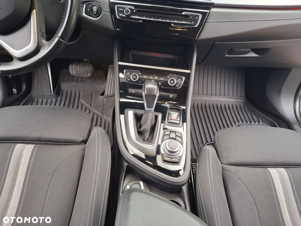 BMW Seria 2 218i Sport Line - 23