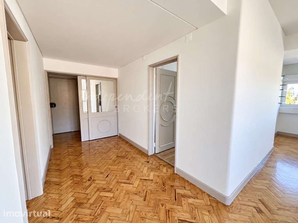 FANTÁSTICO APARTAMENTO T4 PARA ARRENDAMENTO [ALVALADE] - Grande imagem: 3/17