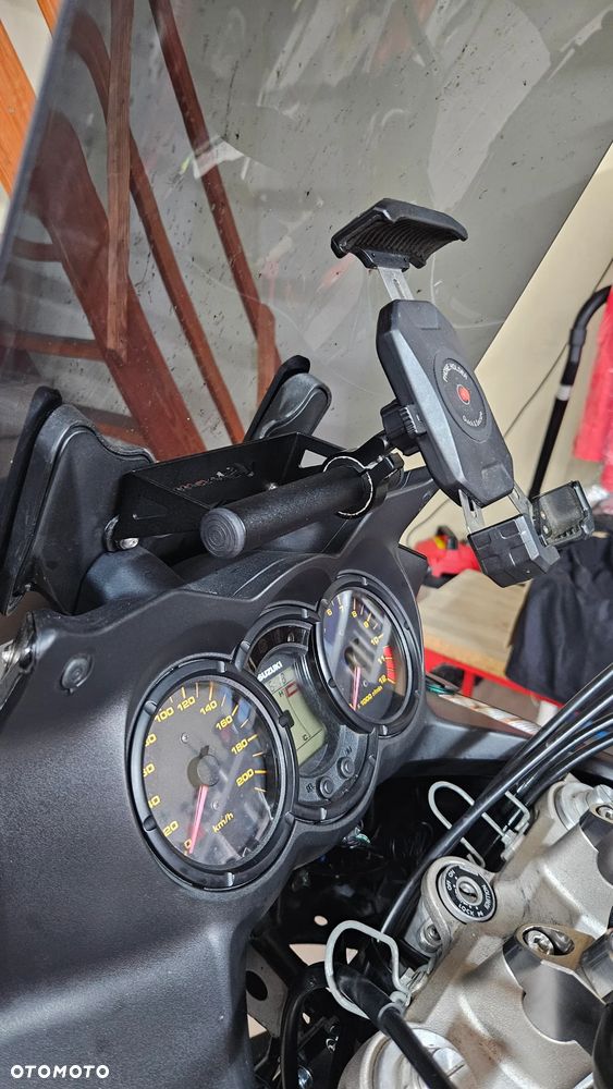Suzuki V-STROM - 14