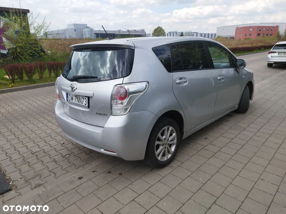 Toyota Verso 2.0 D-4D - 2