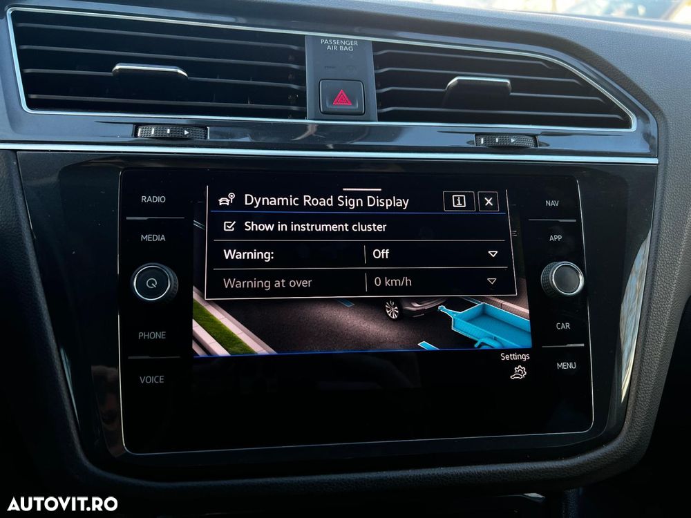 Volkswagen Tiguan - 29