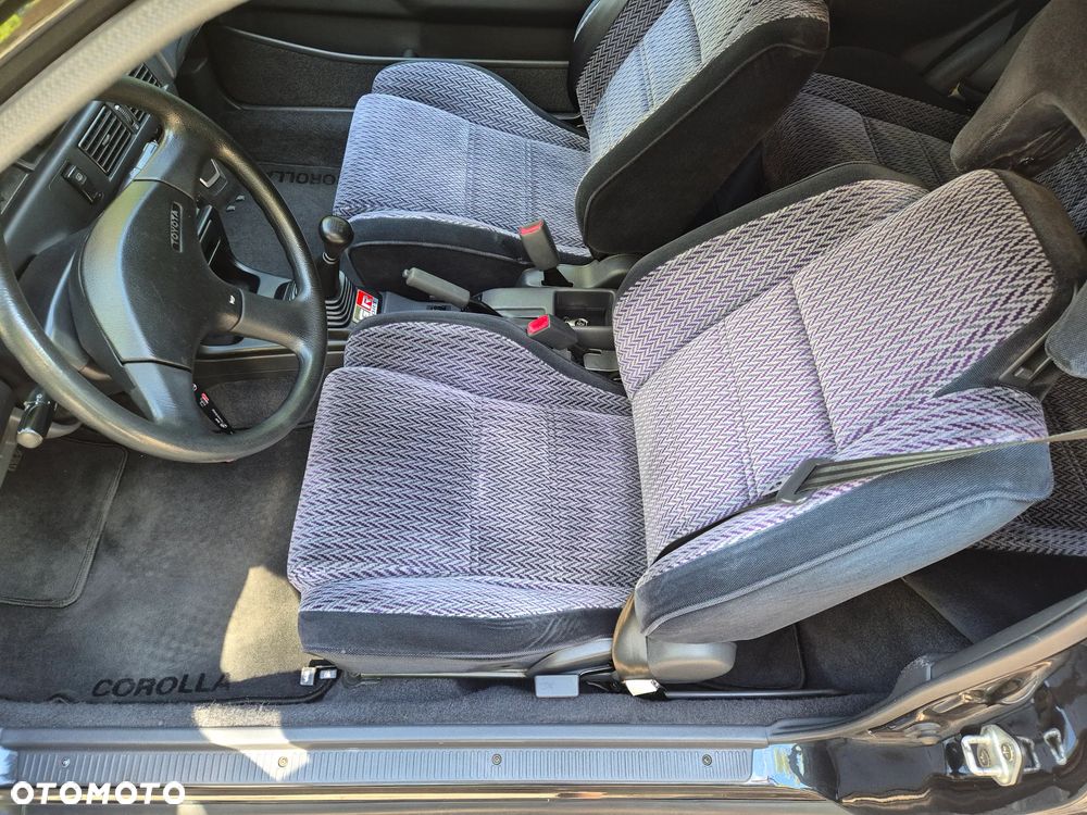 Toyota Corolla - 20