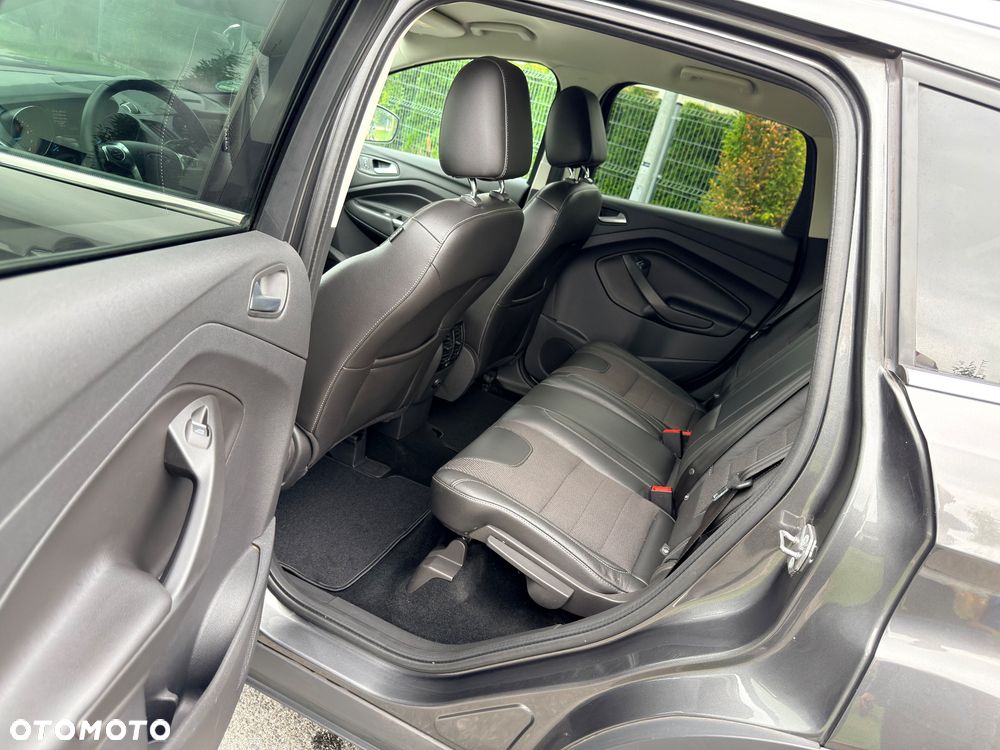 Ford Kuga 1.5 EcoBoost 2x4 Business Edition - 30