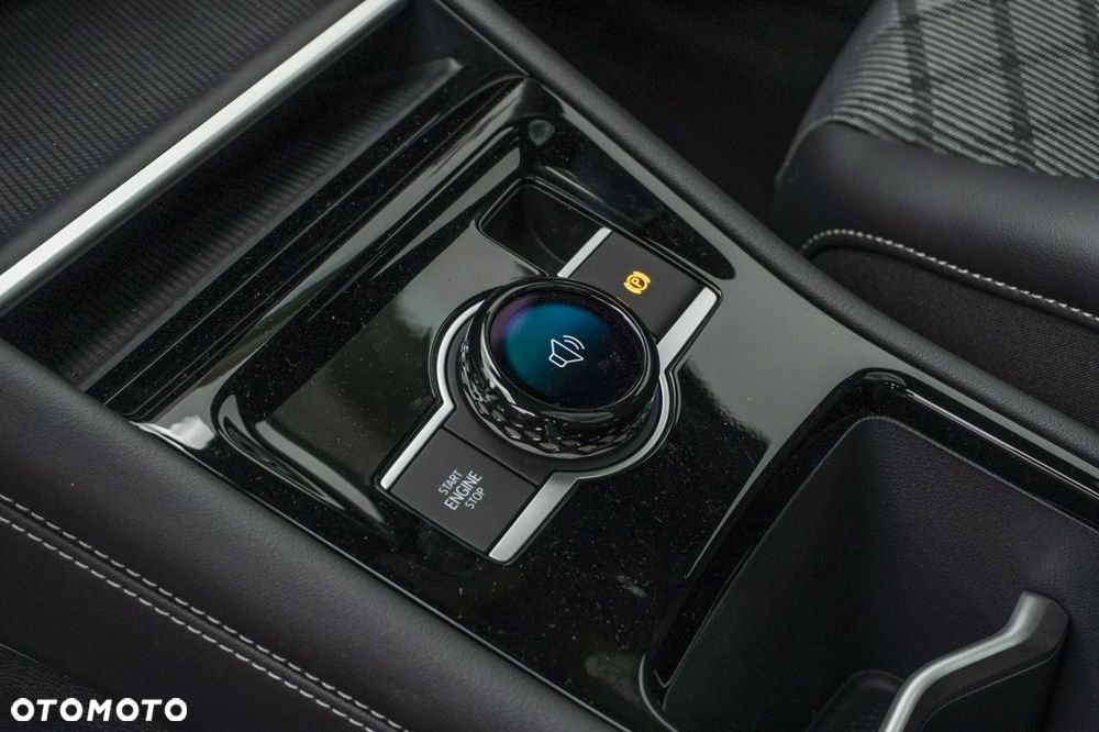 Volkswagen Tiguan - 12