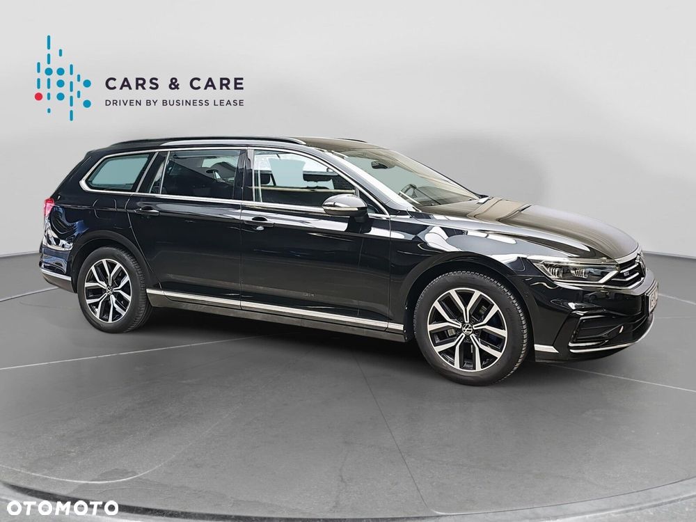 Volkswagen Passat - 25