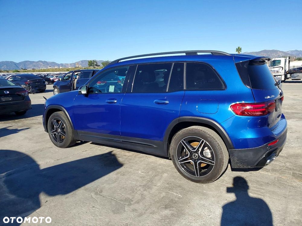 Mercedes-Benz GLB 250 4-Matic 8G-DCT - 4