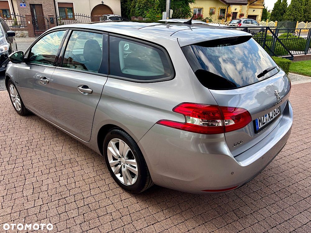 Peugeot 308 1.6 e-HDi Allure S&S - 21
