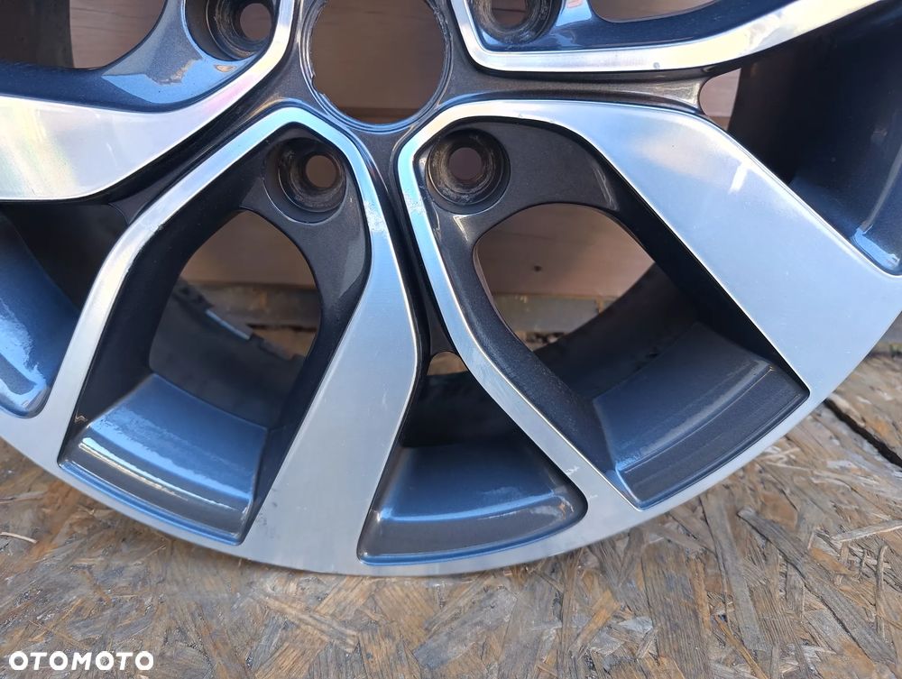 FELGA RENAULT KADJAR MEGANE IV 7x17 ET43 403003923R - 5