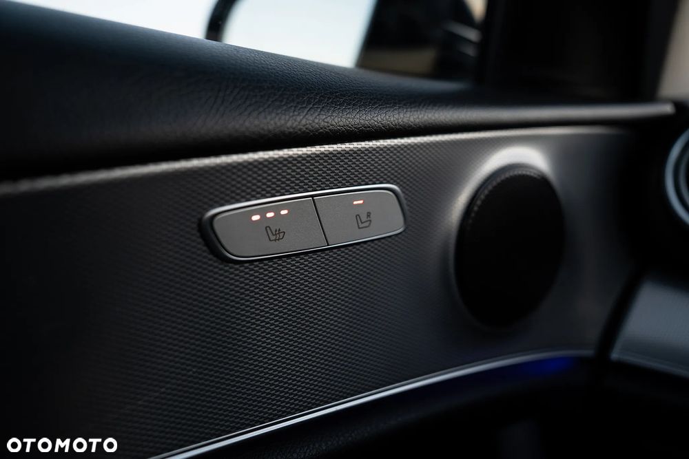 Mercedes-Benz Klasa E 220 d 9G-TRONIC - 12