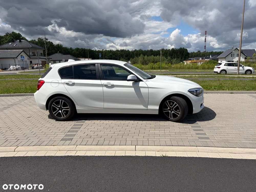 BMW Seria 1 116i - 4