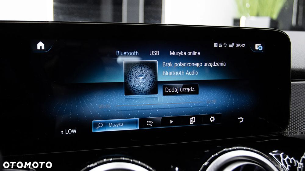 Mercedes-Benz GLB 200 d 8G-DCT - 28
