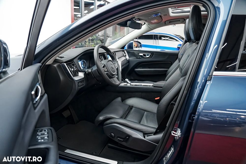 Volvo XC 60 Recharge T6 Twin Engine eAWD Inscription Expression - 4