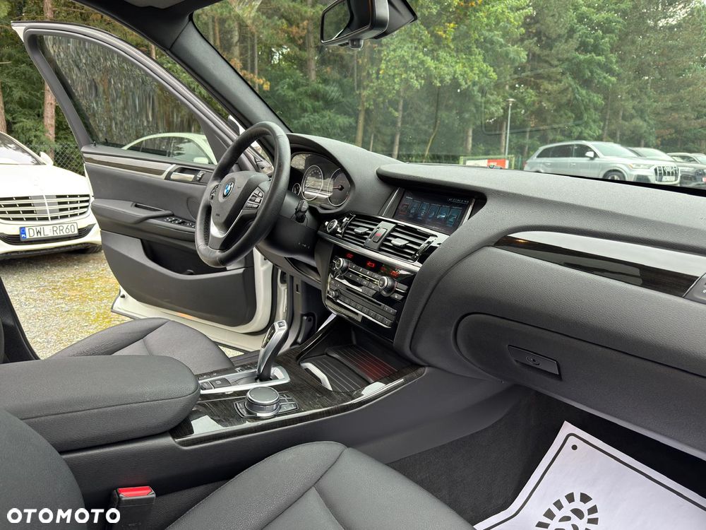 BMW X3 xDrive28i - 21