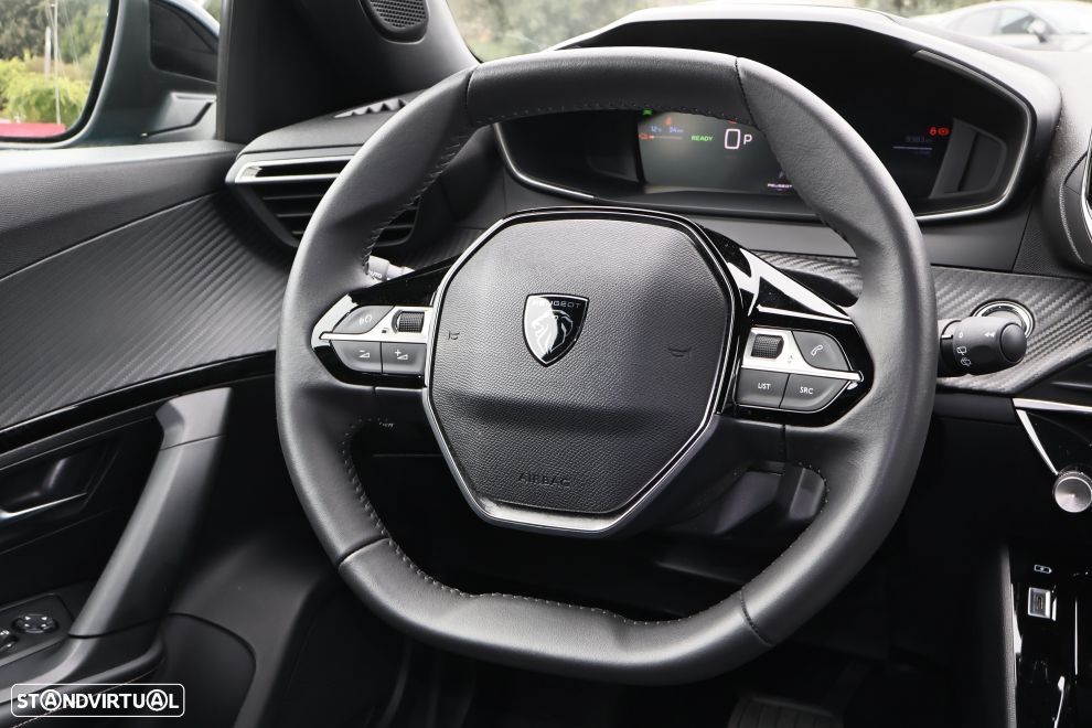 Peugeot e-2008 54 kWh Allure - 9