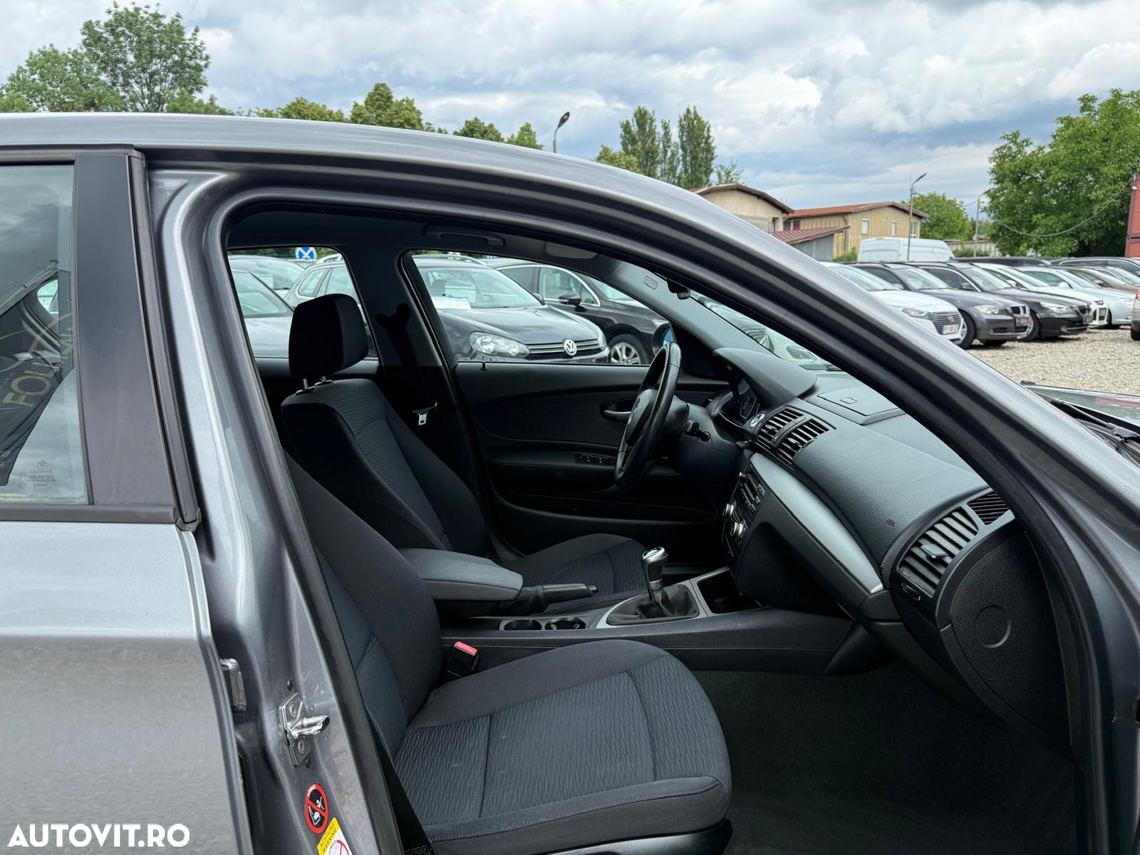 BMW Seria 1 116i - 36