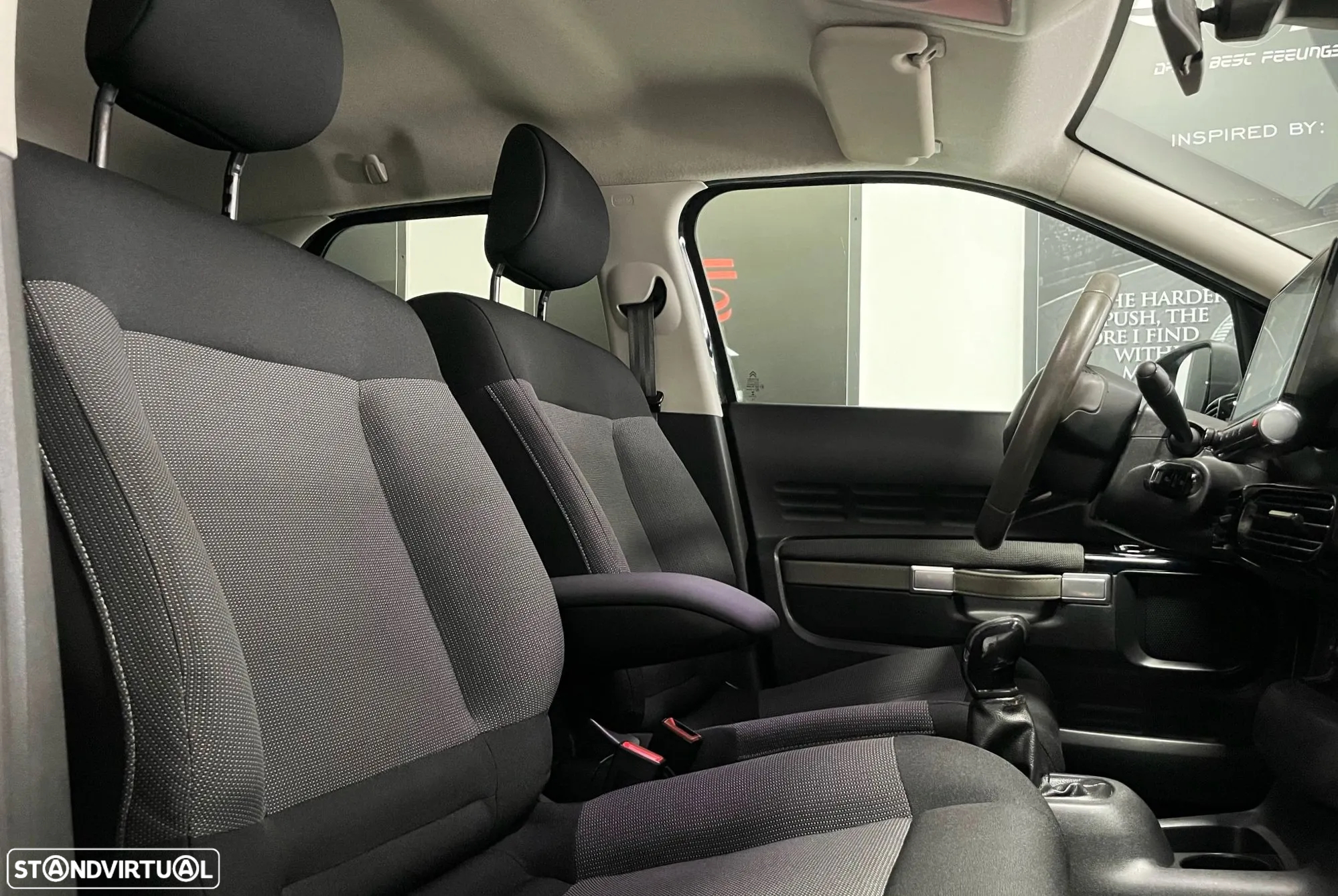 Citroën C4 Cactus 1.6 BlueHDi Shine Ed.Midnight - 29