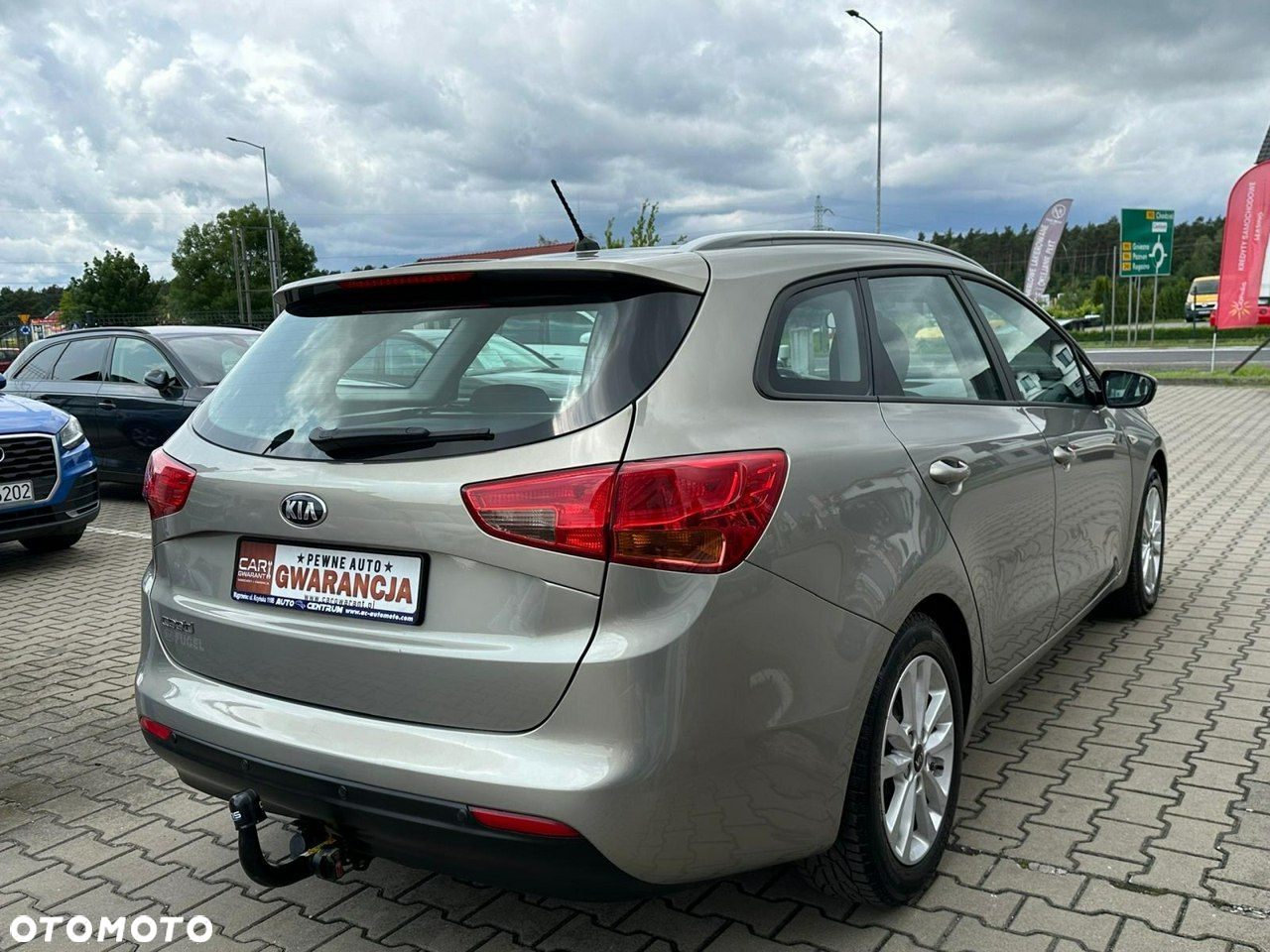 Kia Ceed - 8