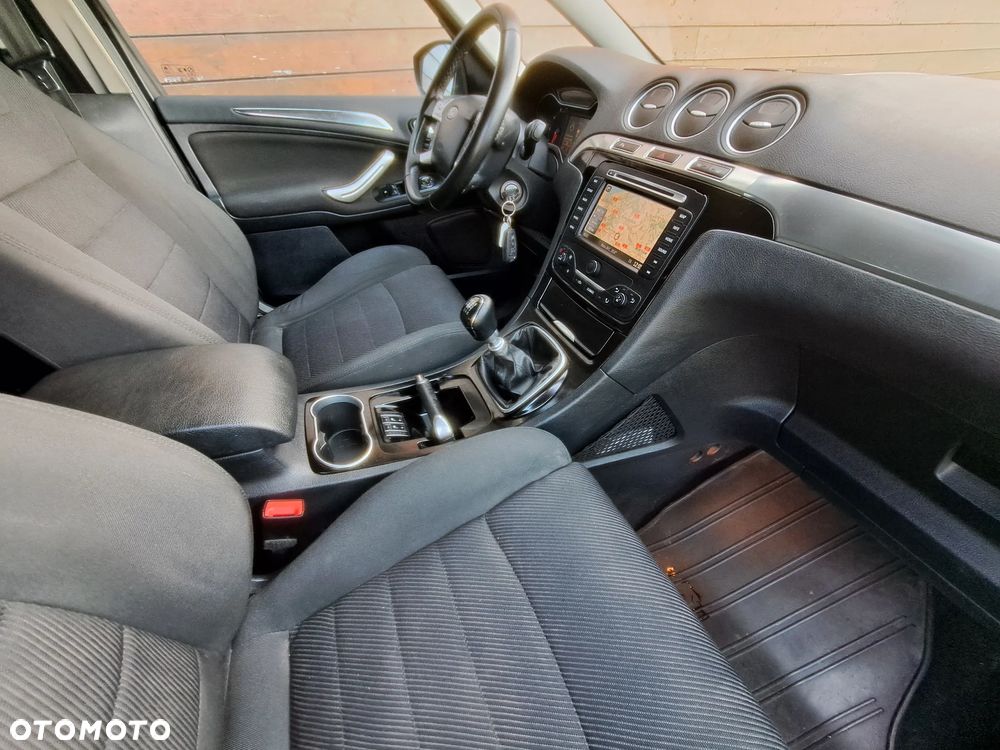 Ford S-Max 2.0 TDCi Titanium - 24