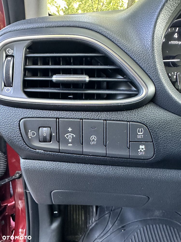 Hyundai i30 - 18