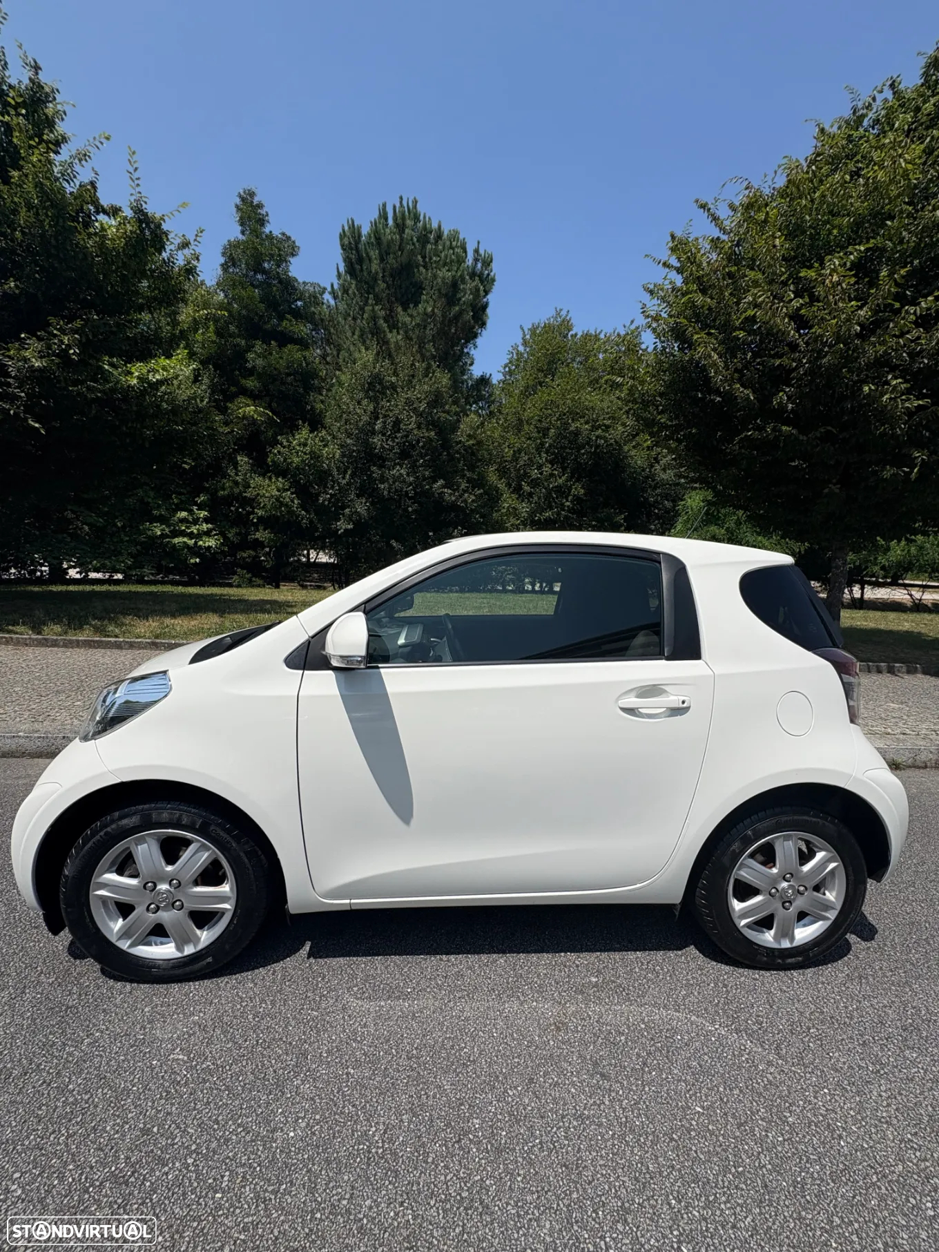 Toyota iQ 1.0 VVT-i - 4