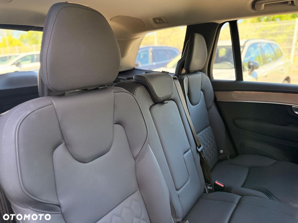 Volvo XC 90 - 31