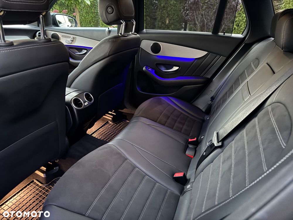 Mercedes-Benz GLC - 31
