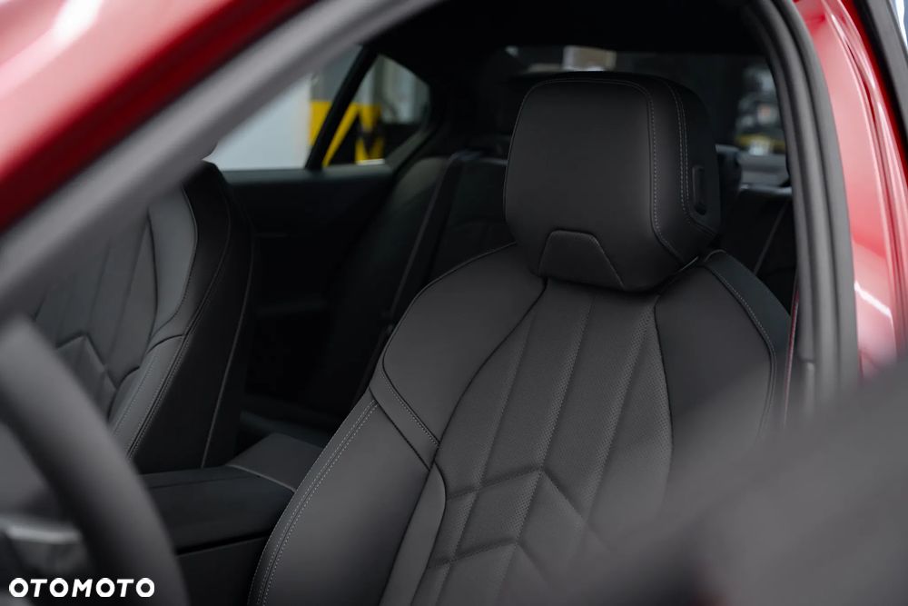 BMW Seria 5 520d xDrive mHEV M Sport - 26