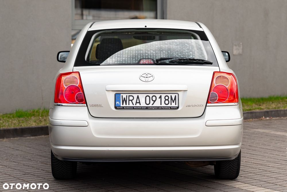 Toyota Avensis 1.8 VVT-i Executive - 8
