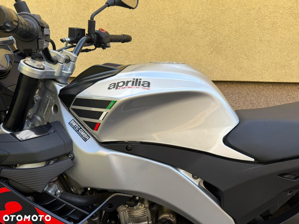 Aprilia Tuono - 13