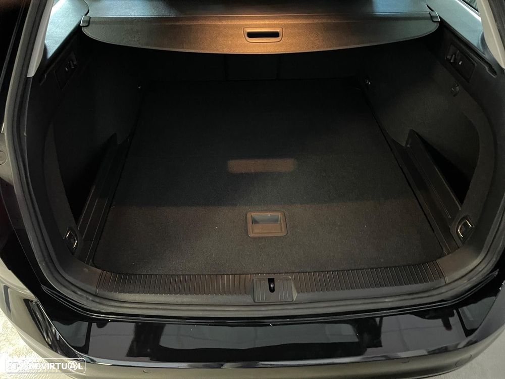 VW Passat Variant 1.6 TDI Confortline DSG - 40