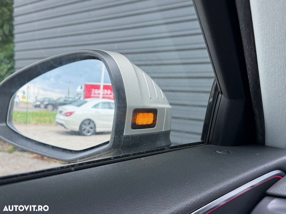 Audi A4 Avant 2.0 TDI S tronic quattro design - 23