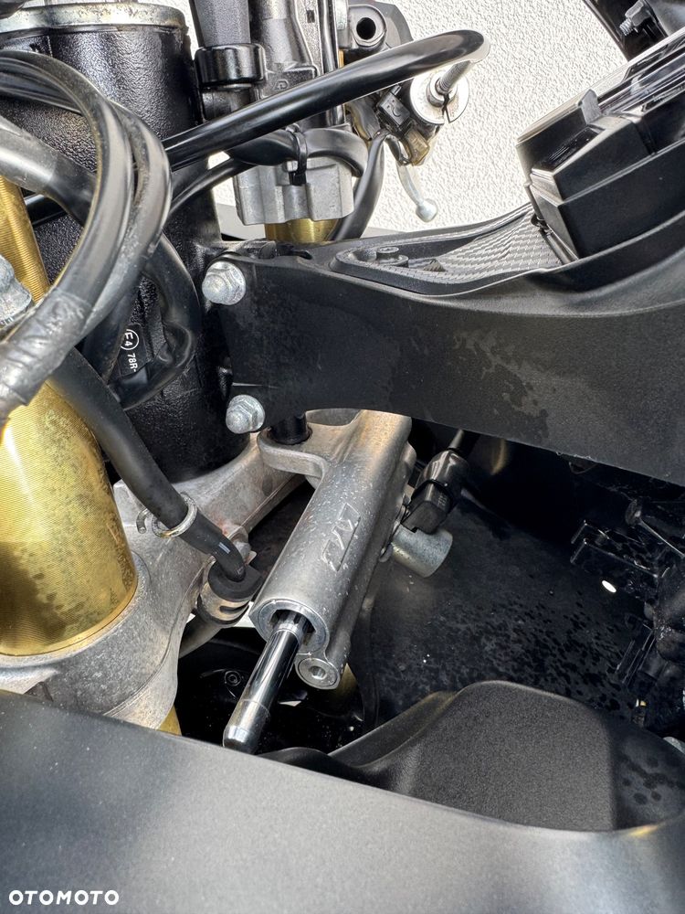 Suzuki GSX-R - 21